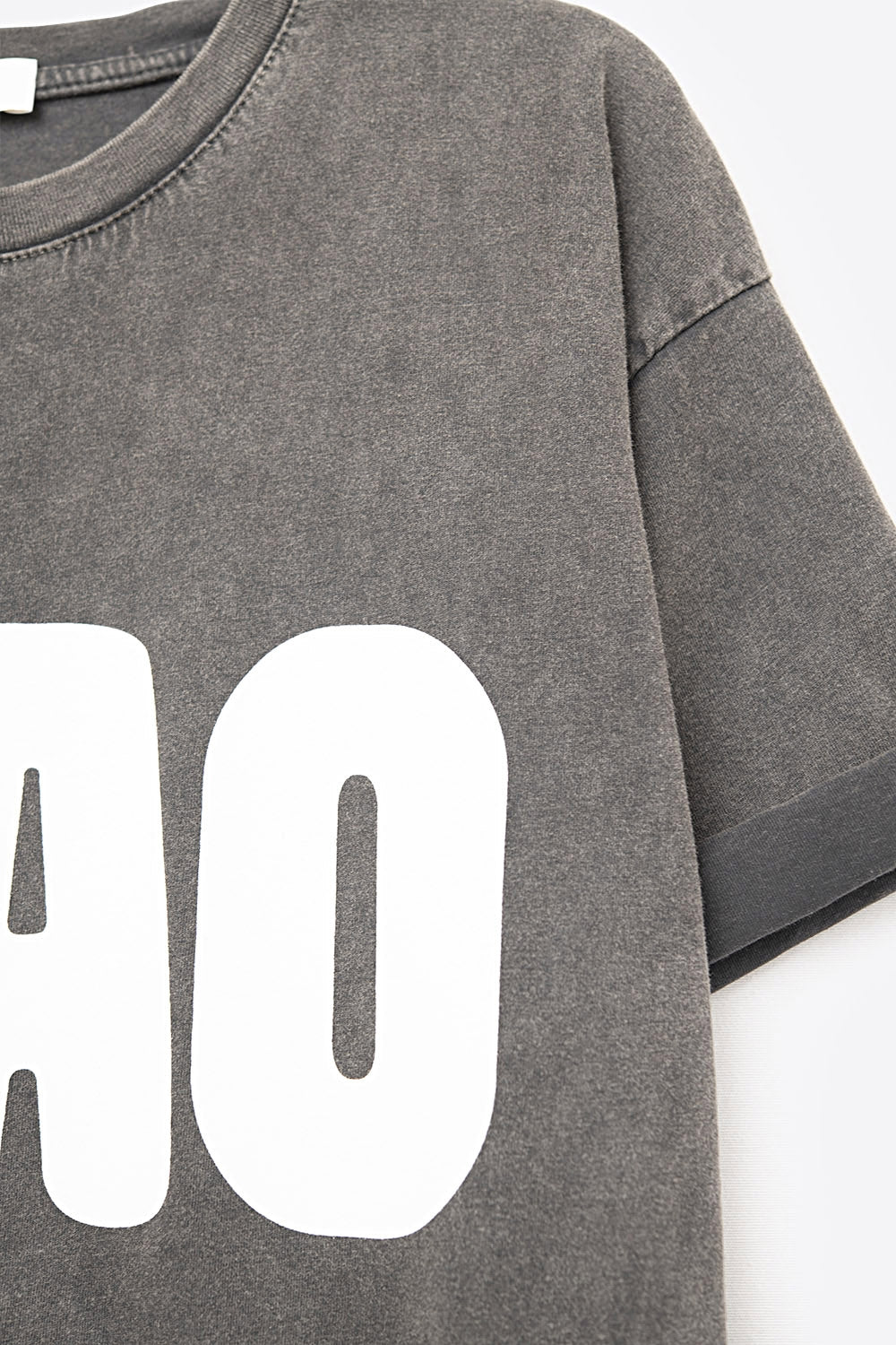 T-Shirt noir délavé et décontracté CIAO avec lettres blanches