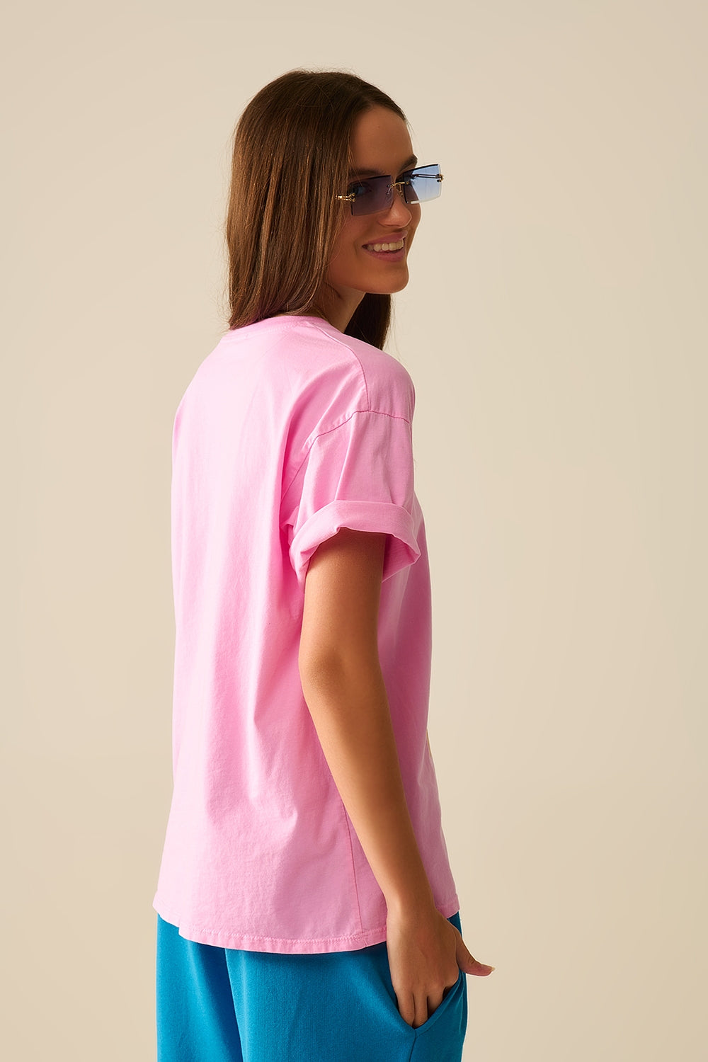 T-shirt rose fabriqué en Italie avec un motif vintage de fille
