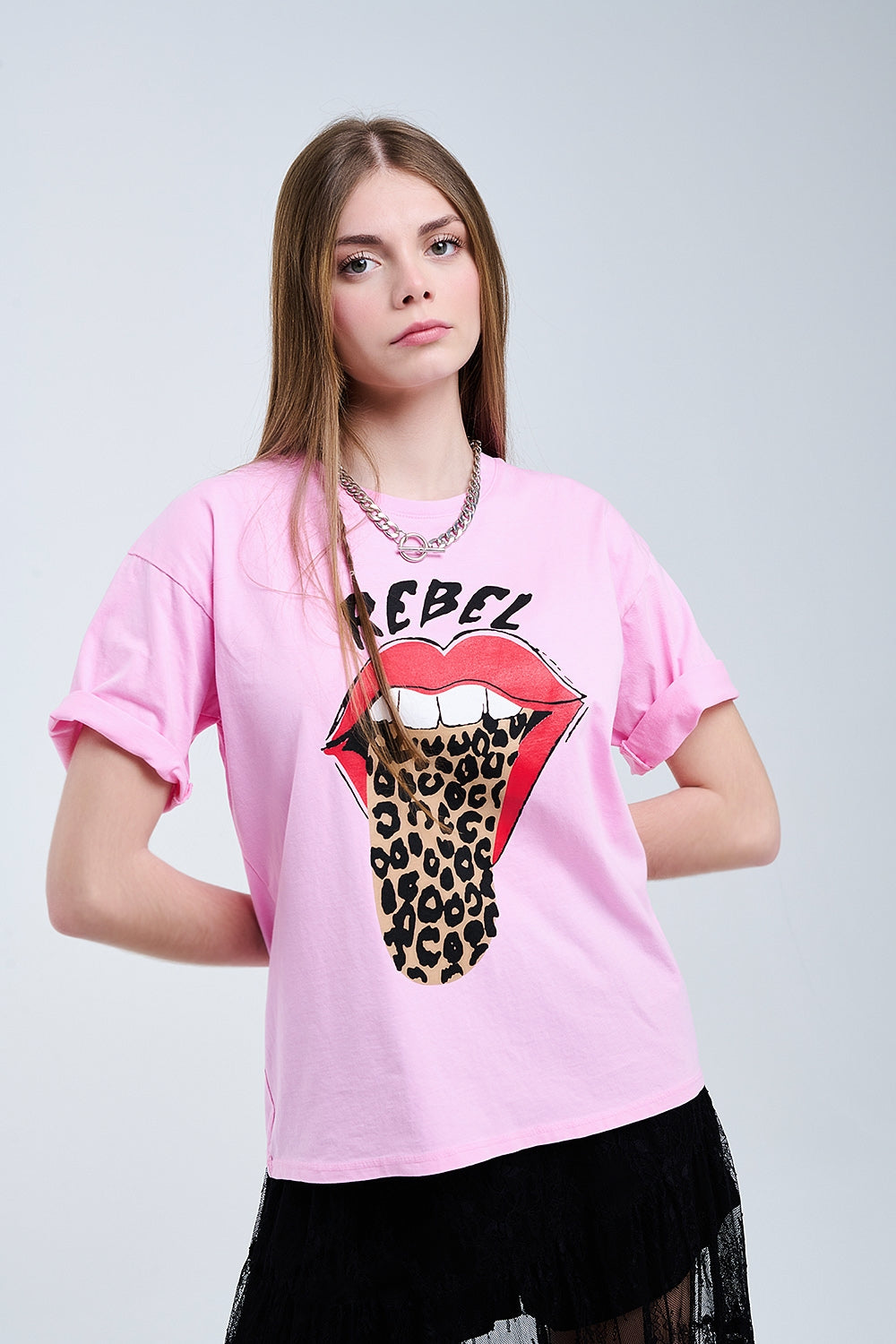 Tee-shirt graphique Pink Rebel avec languette imprimée léopard
