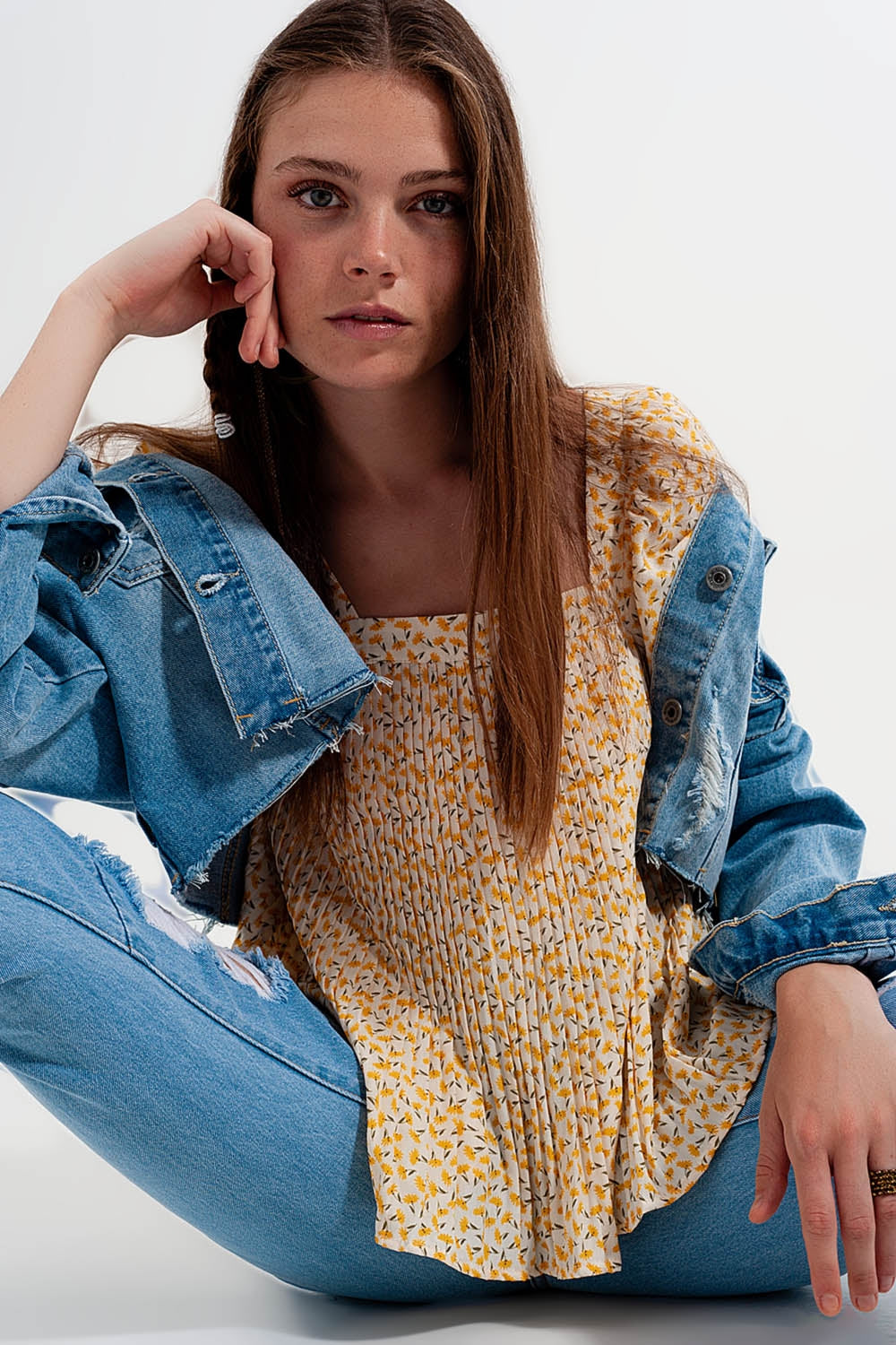 Q2 Top à fleurs avec manches bouffantes et encolure carrée jaune
