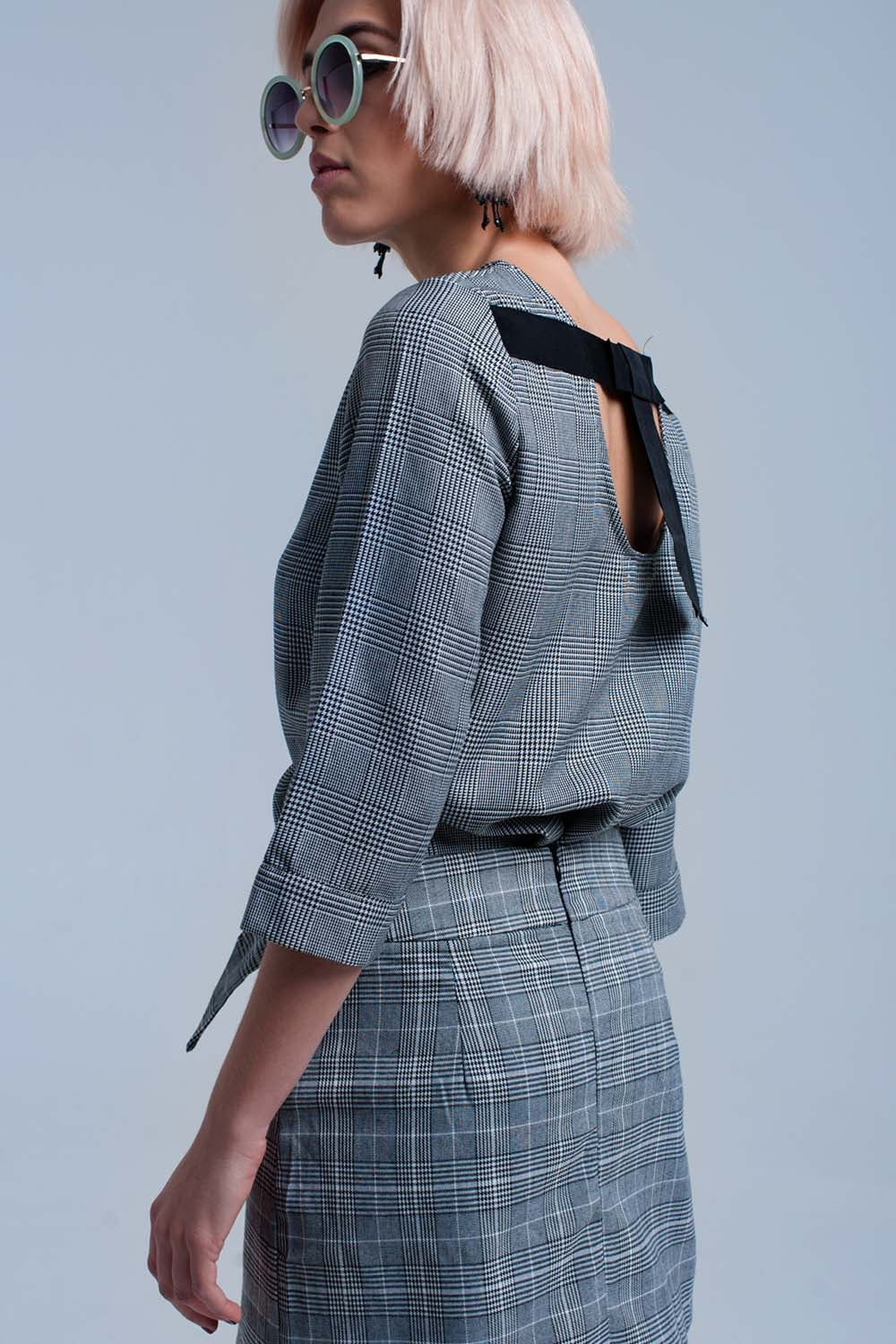 Q2 Top à motif tartan gris avec rubans