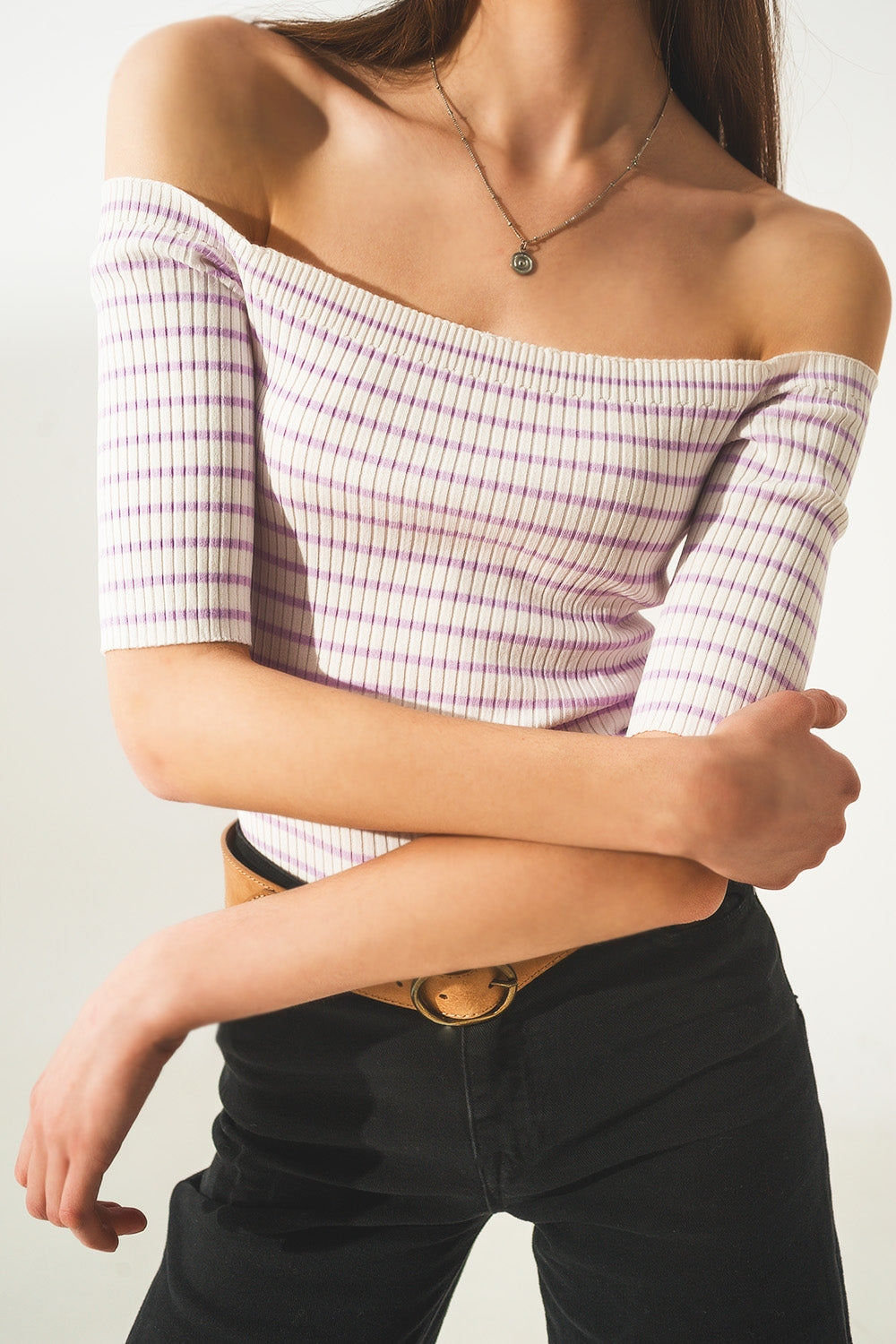 Top à rayures à encolure Bardot lilas