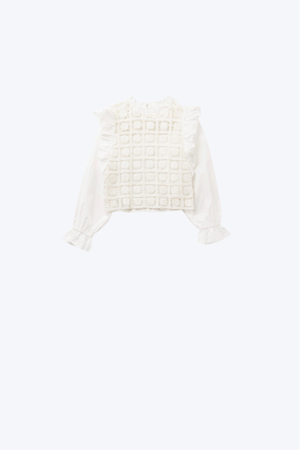 Top blanc en crochet avec bordure à volants et manches longues