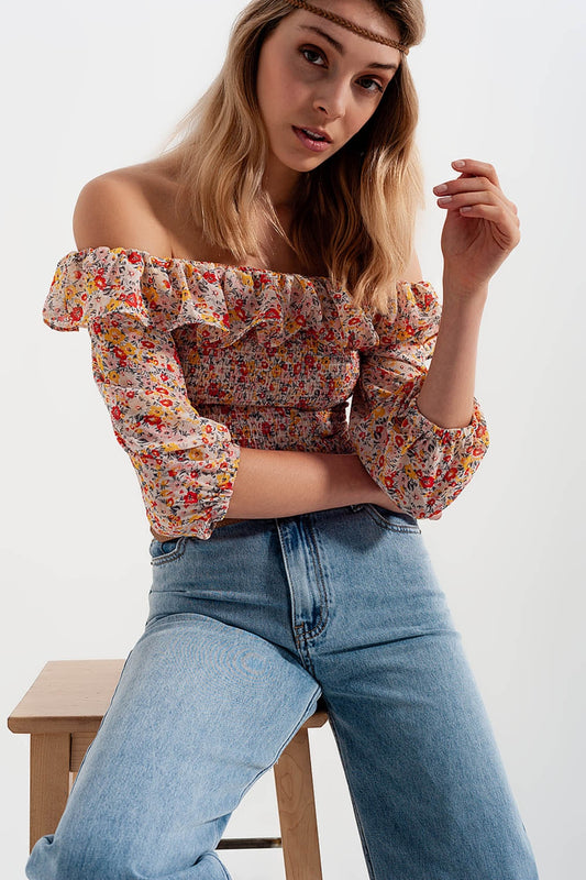 Q2 Top froncé encolure Bardot à avec devant volanté et corail imprimé petites fleurs