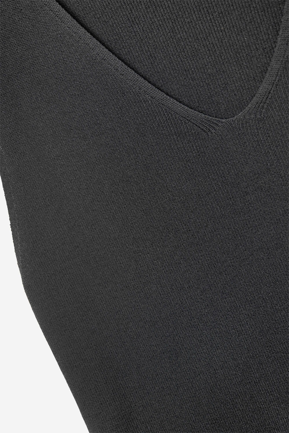 top noir sans manches en maille fine avec col en V