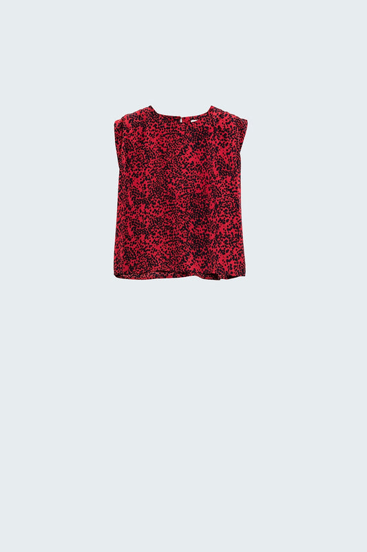 Q2 top sans manches en satin rouge avec imprimé animalier