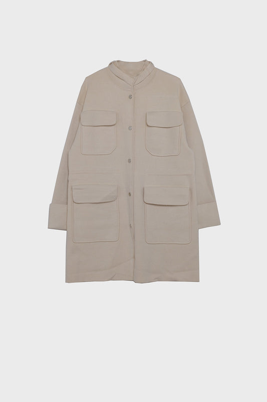 Q2 Veste avec 4 poches sur le devant en beige