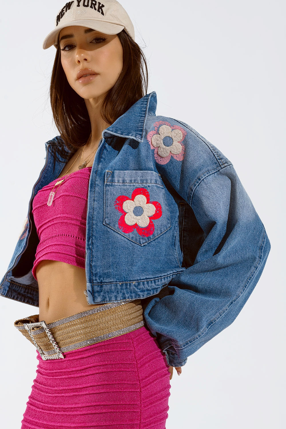 Veste croisée en denim avec détails floraux